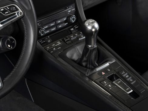 Used 2018 Porsche 911 Targa 4 GTS image 23