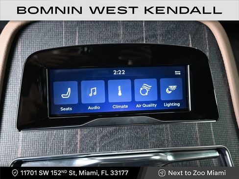 Used 2025 Lincoln Navigator L Black Label image 13