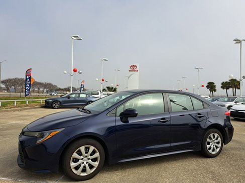 Used 2024 Toyota Corolla LE image 11