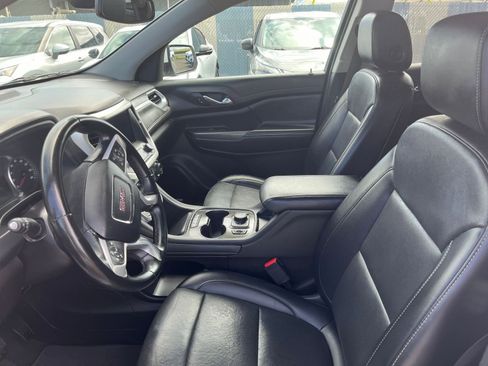 Used 2023 GMC Acadia SLT image 28