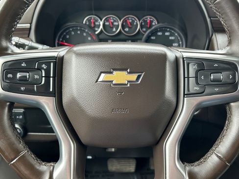 Used 2024 Chevrolet Suburban LS image 11