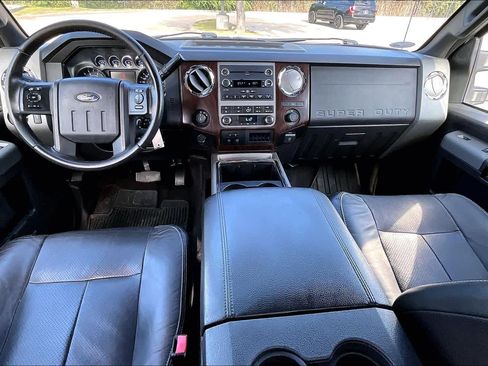 Used 2012 Ford F350 Lariat image 16