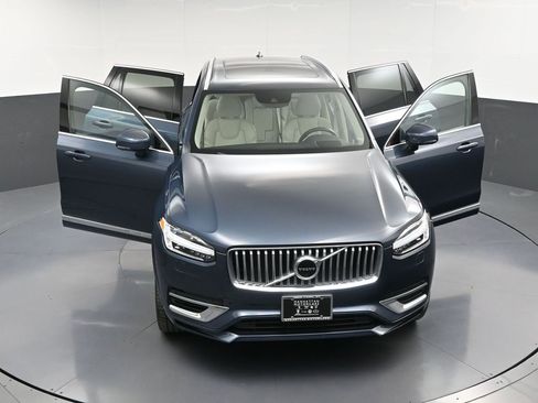 Used 2022 Volvo XC90 T8 Inscription Expression w/ Advanced Package AWD/4WD image 37
