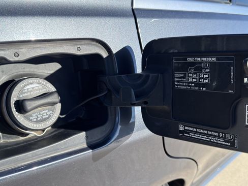 Used 2014 Mercedes-Benz E 350 Sedan image 27