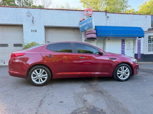 Used 2013 Kia Optima EX FWD image 16