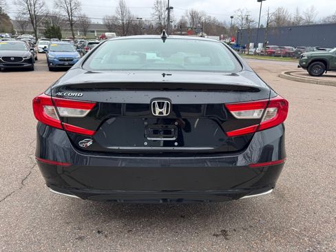 Used 2018 Honda Accord EX-L image 6