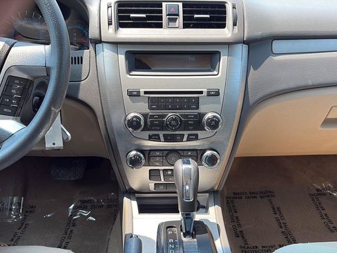 Used 2012 Ford Fusion SE FWD image 12