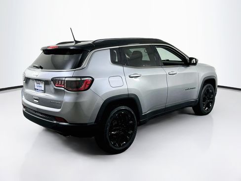 Used 2022 Jeep Compass Limited AWD/4WD image 5
