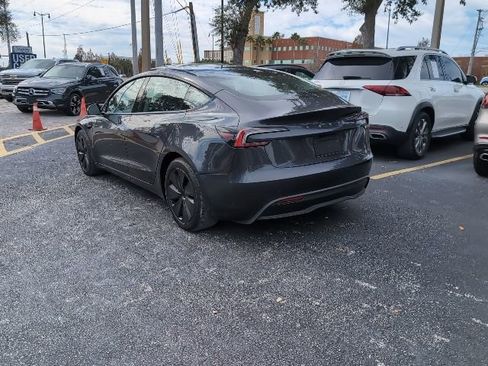 Used 2024 Tesla Model 3 Standard Range image 4