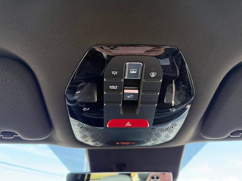 Certified 2024 Kia EV9 GT-Line AWD/4WD image 27