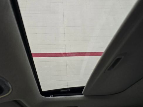 Used 2021 Hyundai Elantra Limited image 30