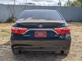 Used 2017 Toyota Camry SE image 4