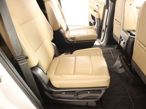 Used 2024 Chevrolet Tahoe Premier image 15