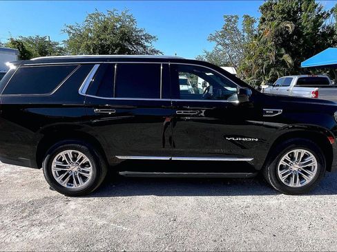 Used 2023 GMC Yukon SLT RWD image 32