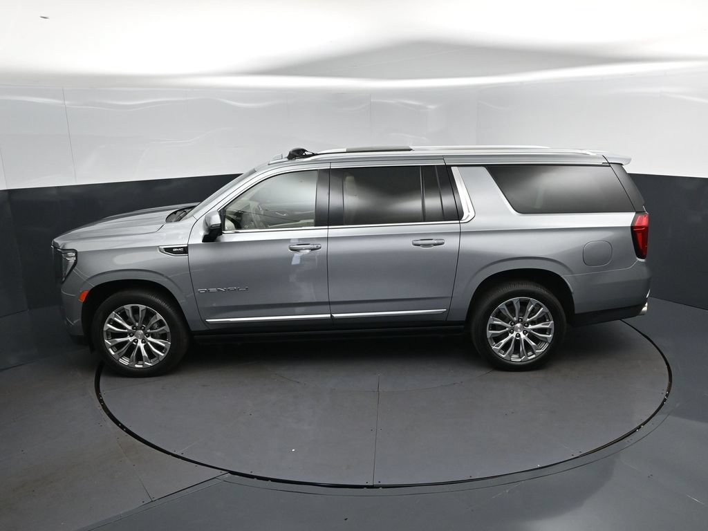 Used 2023 GMC Yukon XL Denali w/ LPO, Floor Liner Package RWD image 32