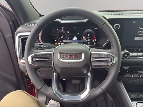 New 2026 GMC Canyon Elevation w/ Convenience Package image 12