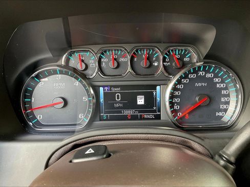 Used 2018 Chevrolet Tahoe Premier AWD/4WD image 13