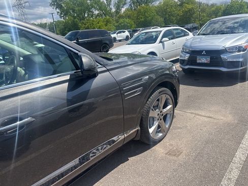 Used 2024 Genesis GV80 3.5T Advanced w/ Winter Weather Package AWD/4WD image 18