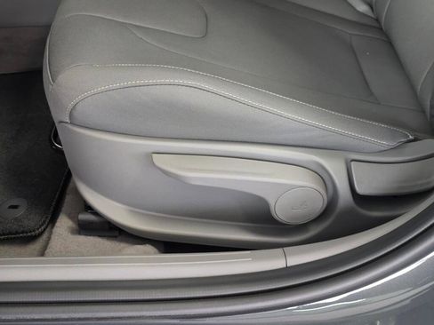 New 2026 Hyundai Elantra SEL Sport Premium FWD image 18