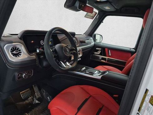 Used 2025 Mercedes-Benz G 63 AMG 4MATIC image 8