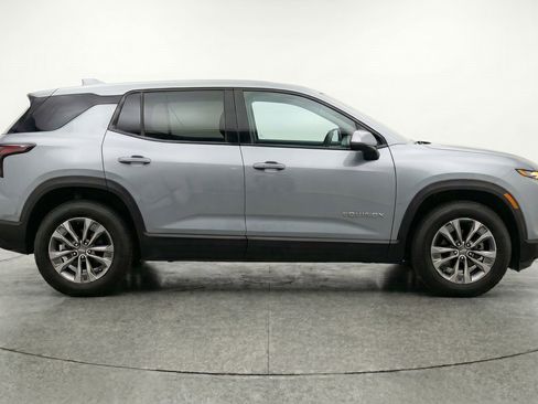 Used 2025 Chevrolet Equinox LT FWD image 11