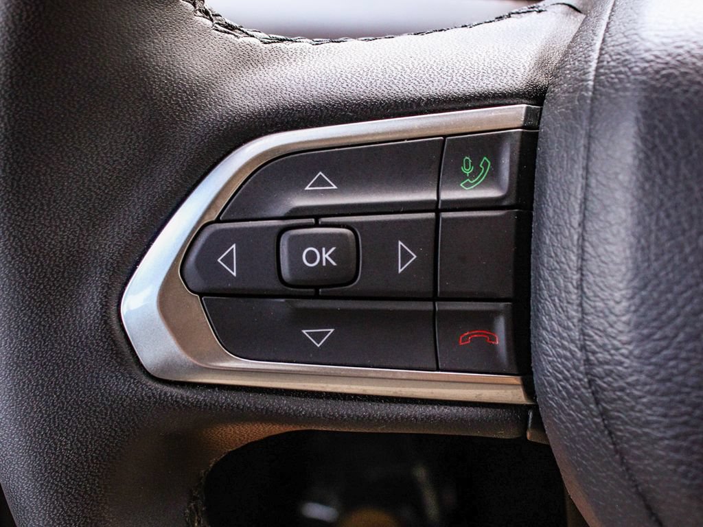 Used 2024 Jeep Compass Limited AWD/4WD image 28