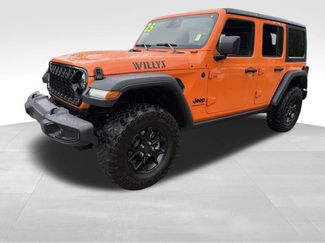 Used 2025 Jeep Wrangler Willys video 3