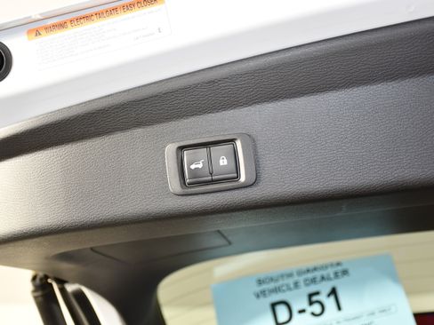 Used 2024 Mitsubishi Outlander SE AWD/4WD image 38