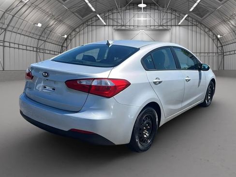 Used 2016 Kia Forte LX w/ LX Popular Package FWD image 5