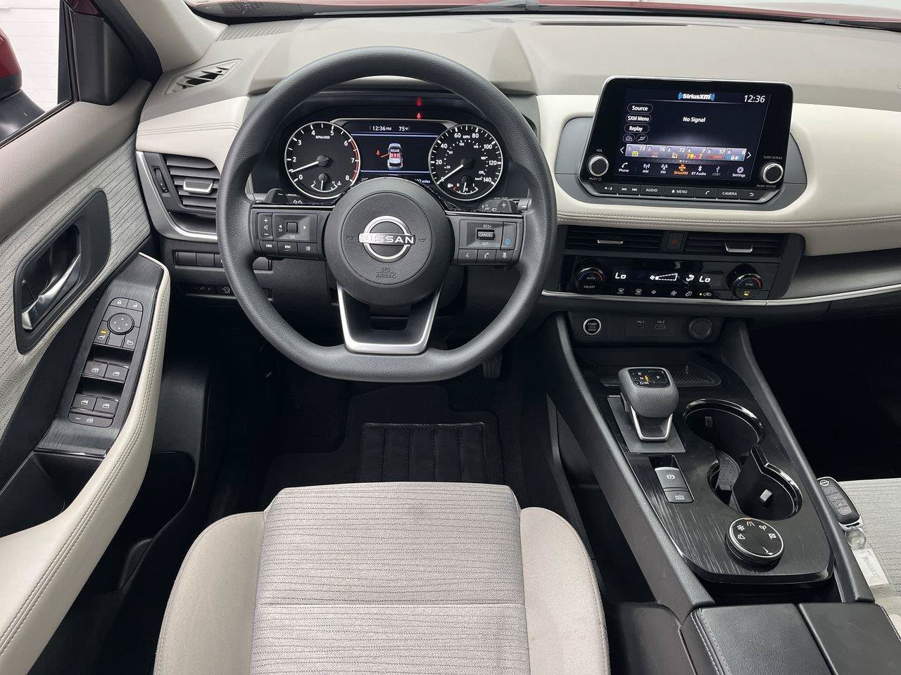 Used 2023 Nissan Rogue SV AWD/4WD image 14