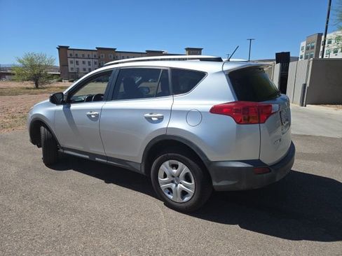 Used 2014 Toyota RAV4 LE image 6