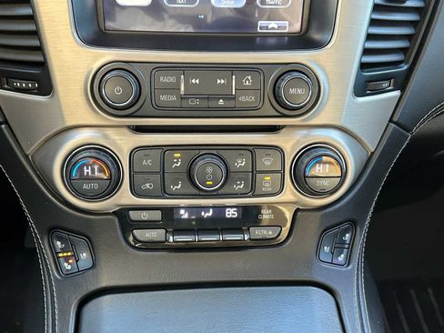 Used 2017 GMC Yukon Denali image 29