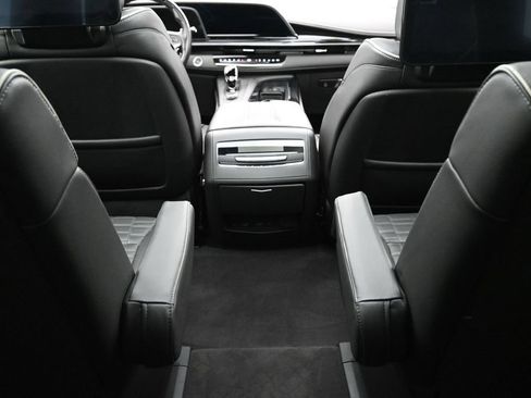 Used 2023 Cadillac Escalade V w/ LPO, ONYX Package AWD/4WD image 29