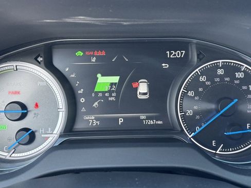 Certified 2021 Toyota Venza Limited image 27