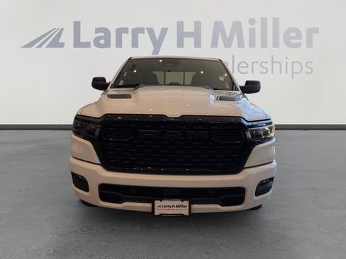 New 2026 RAM 1500 Express AWD/4WD image 8