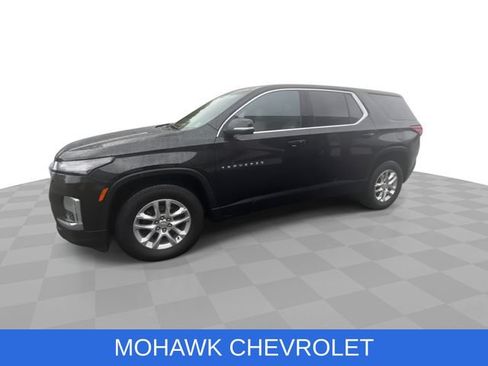 Used 2023 Chevrolet Traverse LS w/ Safety Package AWD/4WD image 4