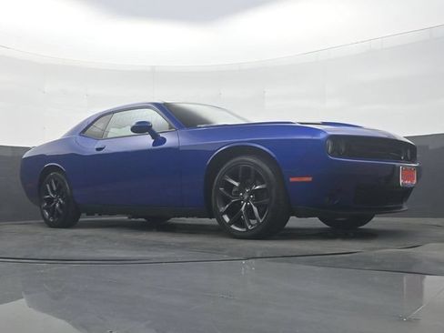 Used 2021 Dodge Challenger SXT w/ Driver Convenience Group RWD image 25