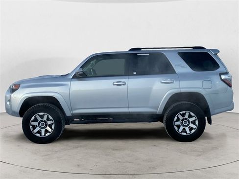 Used 2023 Toyota 4Runner TRD Off-Road Premium image 2