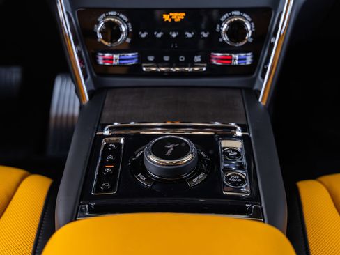 New 2026 Rolls-Royce Cullinan AWD/4WD image 44