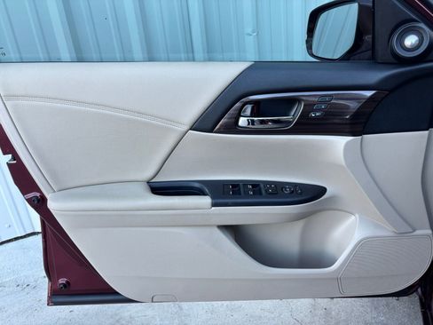 Used 2016 Honda Accord EX-L image 11