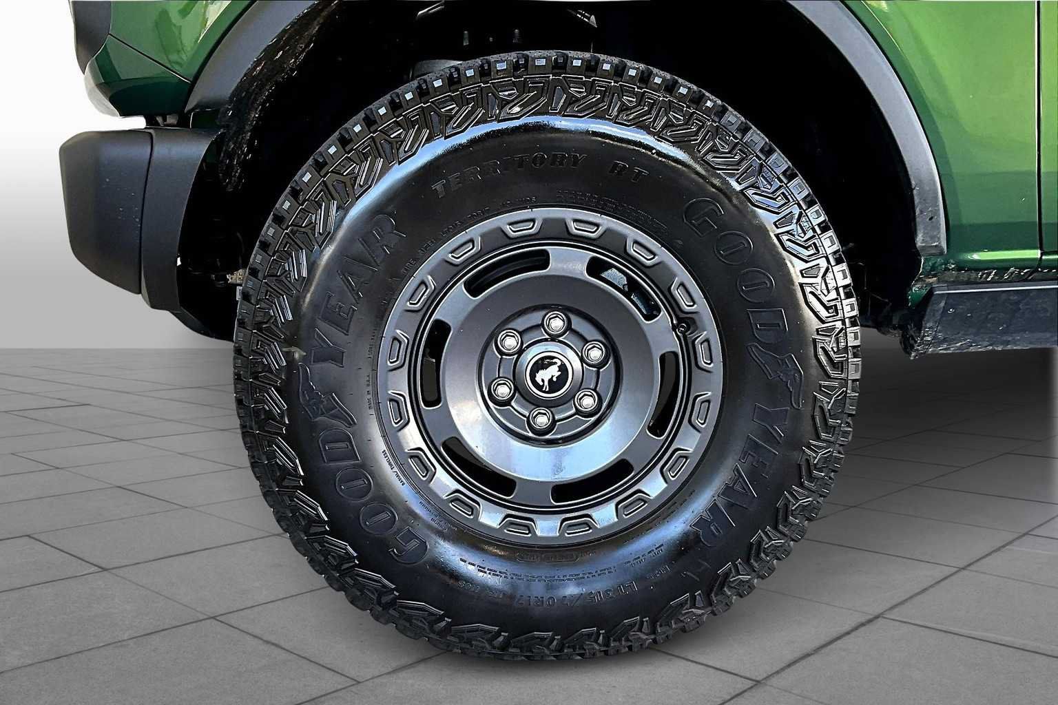 Used 2025 Ford Bronco Big Bend w/ Black Diamond Package AWD/4WD image 10