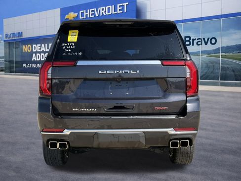 Used 2025 GMC Yukon Denali image 6