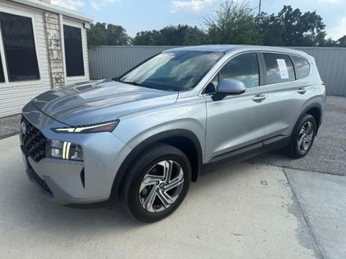 Used 2021 Hyundai Santa Fe SE image 1