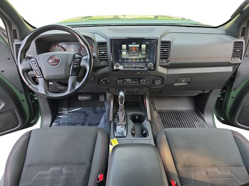 Used 2022 Nissan Frontier PRO-4X AWD/4WD image 9
