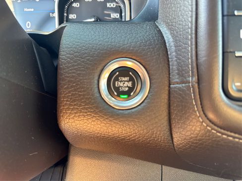 Used 2021 GMC Yukon Denali image 31