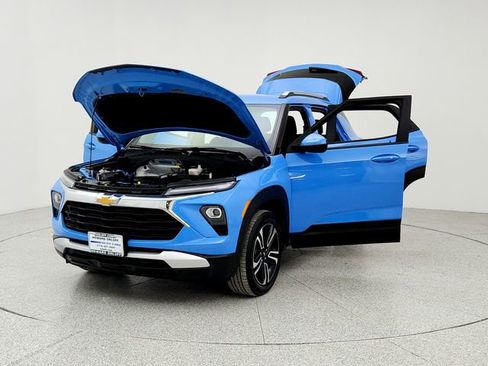 Used 2024 Chevrolet TrailBlazer LT w/ Convenience Package image 9