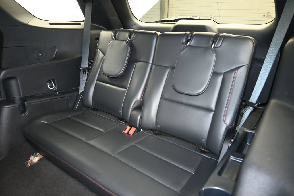 Used 2025 Ford Explorer ST-Line AWD/4WD image 23