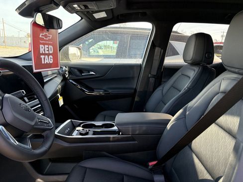 New 2026 Chevrolet Equinox LT image 12