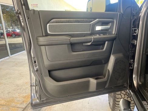 New 2022 RAM 2500 Big Horn w/ Level C Equiment Group image 34