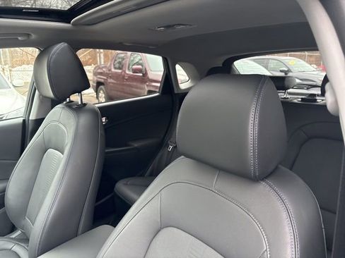 Certified 2023 Hyundai Kona Limited image 22